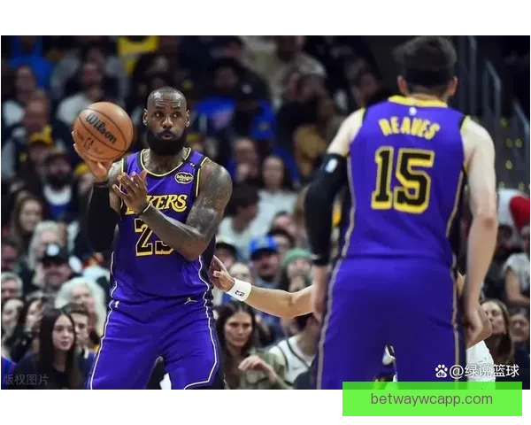 詹金斯关键时刻爆发助球队取胜湖人创生涯新高